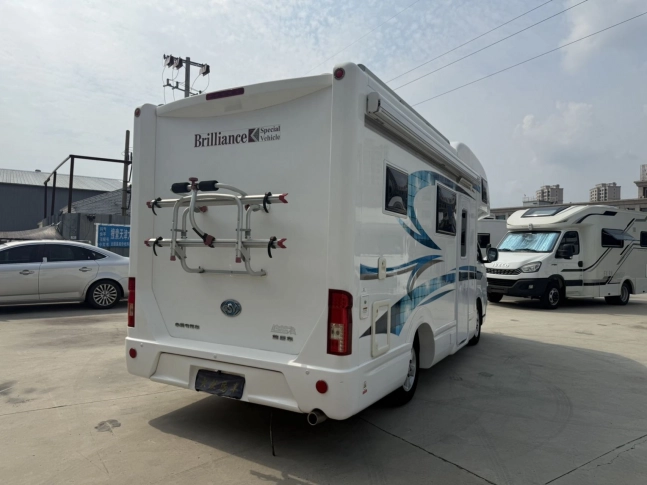 BSW HIACE (TOYOTA)  2017