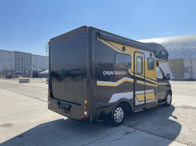 MAXUS V80  2023