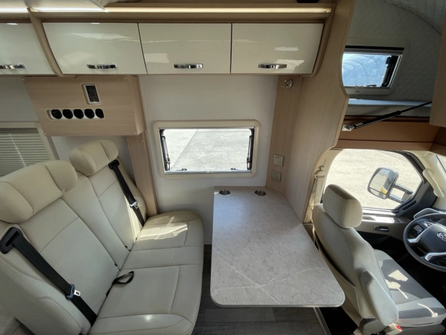 MAXUS V80  2023