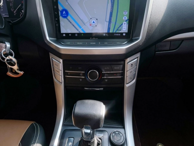MAXUS T70 подъемная крыша  2020
