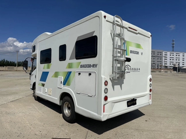 SAIC H500  2023