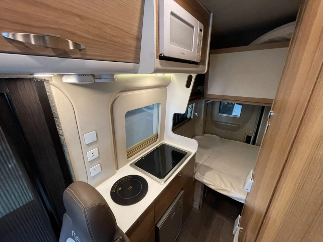 MAXUS V90  2022