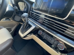 MAXUS V90  2022