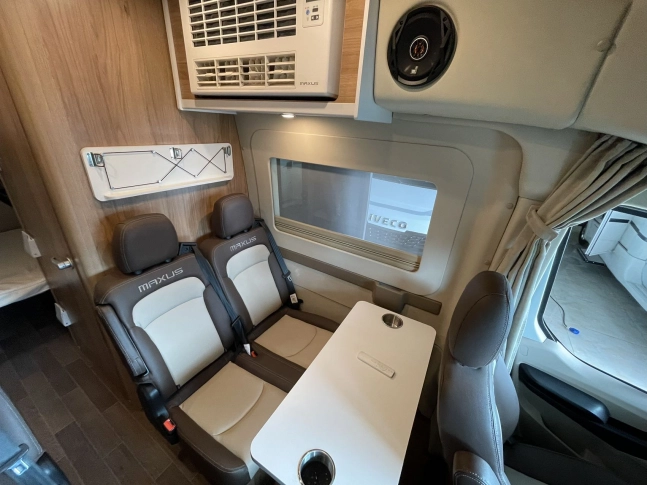 MAXUS V90  2022
