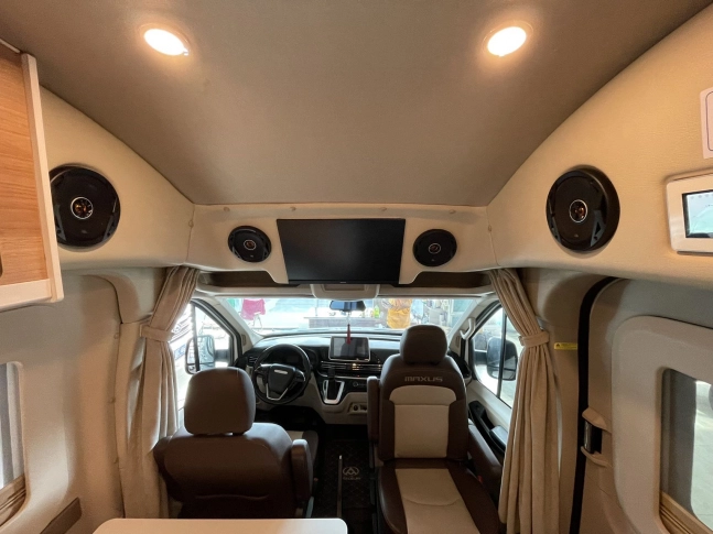 MAXUS V90  2022