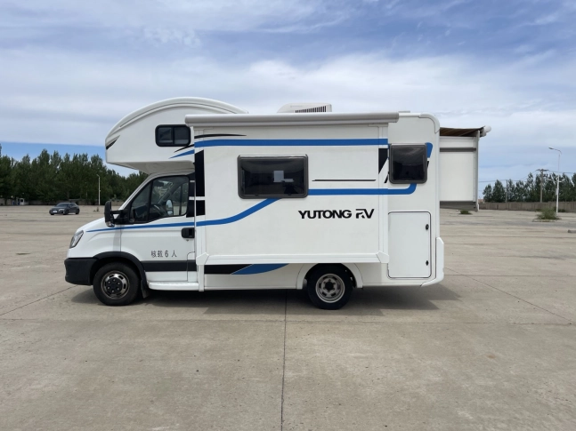 IVECO YUTONG Слайдер  2020