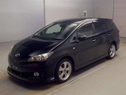 Toyota wish 1.8X HID Selection 2010